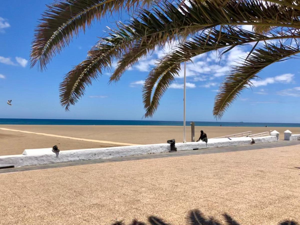 Sea Front Apartamento Frente Al Mar ปลายาออนดา ภายนอก รูปภาพ